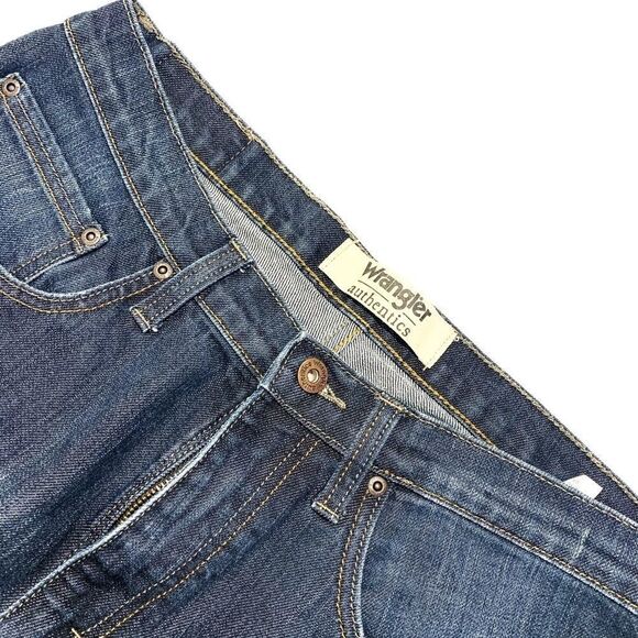 EUC Men’s Wrangler Authentic Jeans - Picture 1 of 6